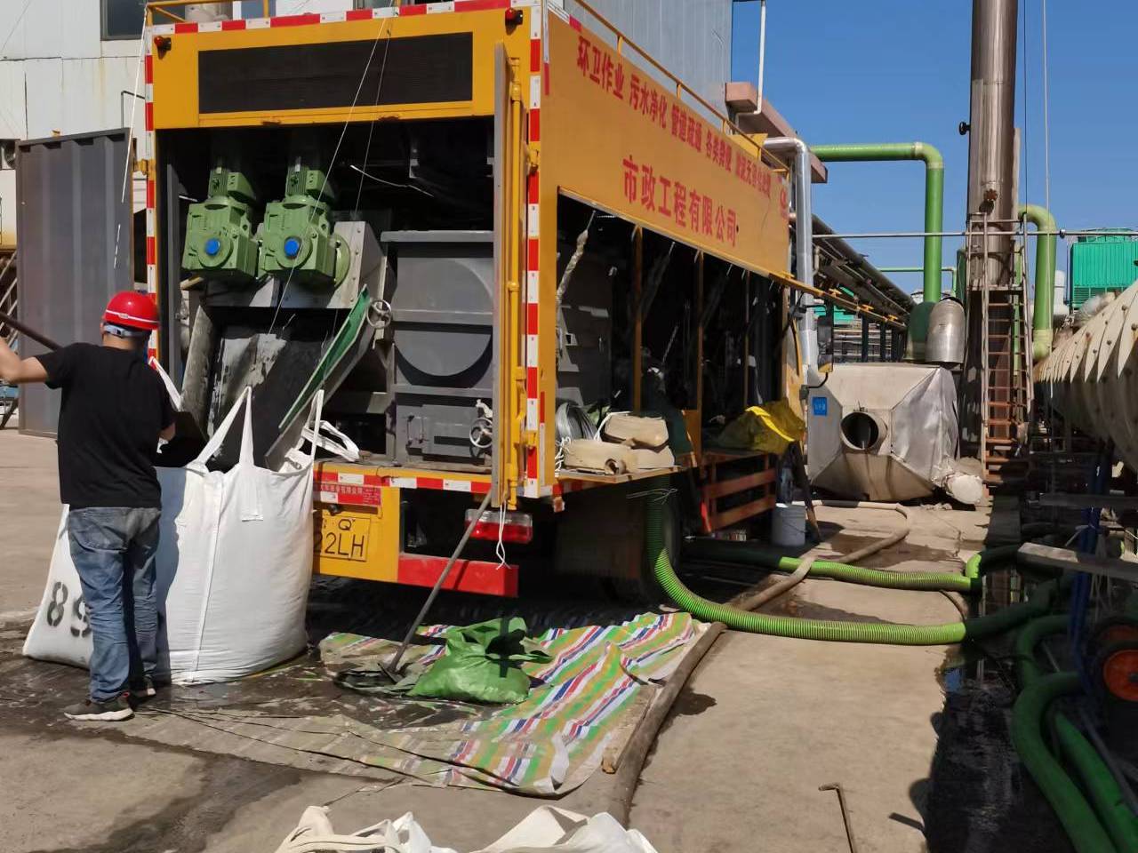 洞头淤泥压干处理